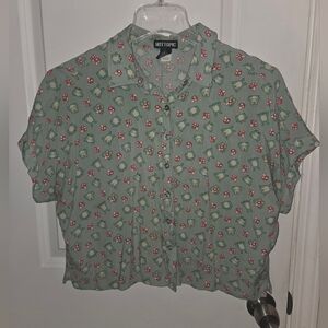 Hot Topic Green Frog Semi Crop Button Down